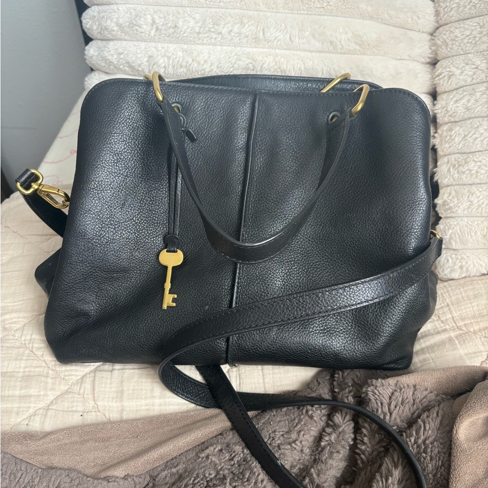 Black Leather Fossil Bag